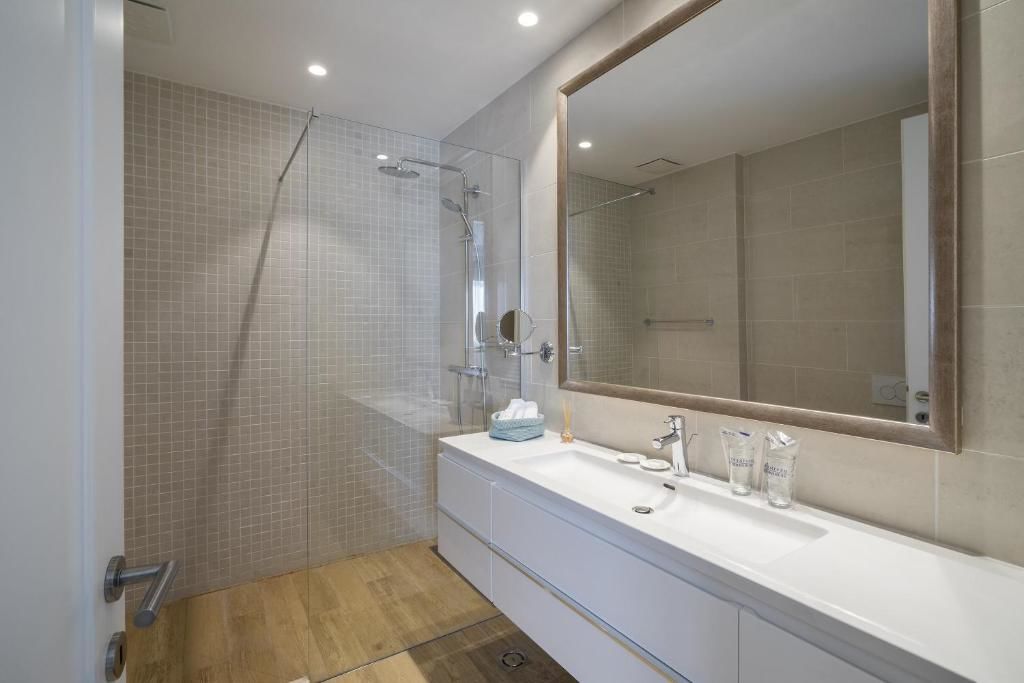 Апартаменты Lustica Bay Тиват